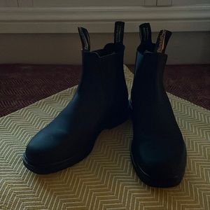 Brand new #063 black blundstones AU size 5.5 USA size 8
